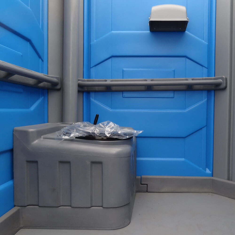 滾塑無障礙移動(dòng)廁所