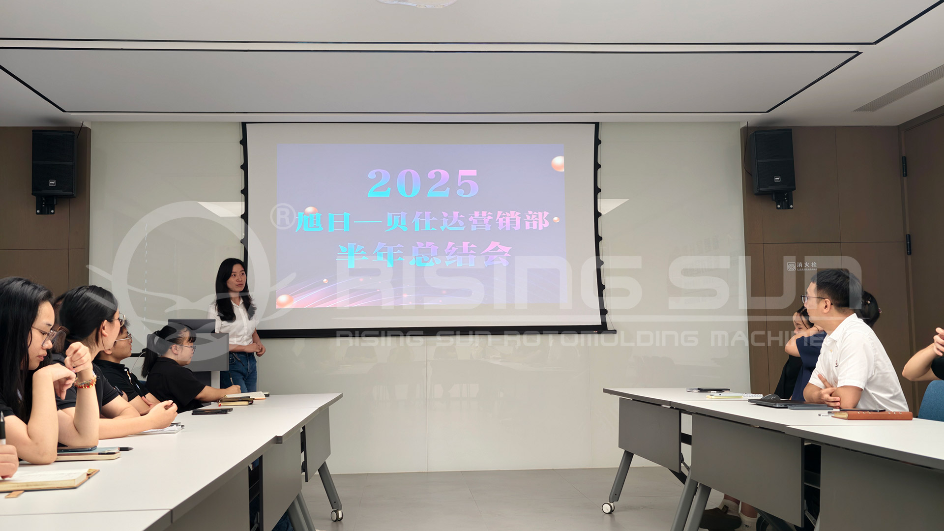 旭日新聞 | 表彰優(yōu)秀樹(shù)標(biāo)桿，共話(huà)營(yíng)銷(xiāo)新未來(lái)